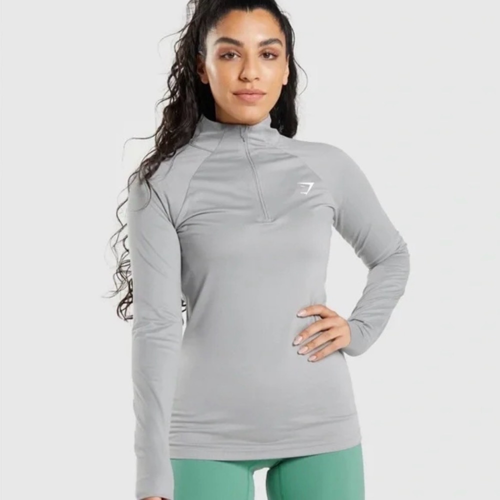 Gymshark Training 1/4 zip long sleeve pullover size Large Women’s Smokey Grey